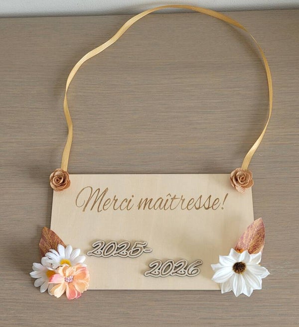 Plaque personnalisée Merci Maîtresse en bois gravé