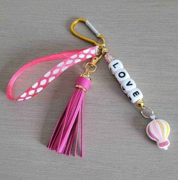 Porte-clé personnalisé fait main – idée cadeau maman papa amour