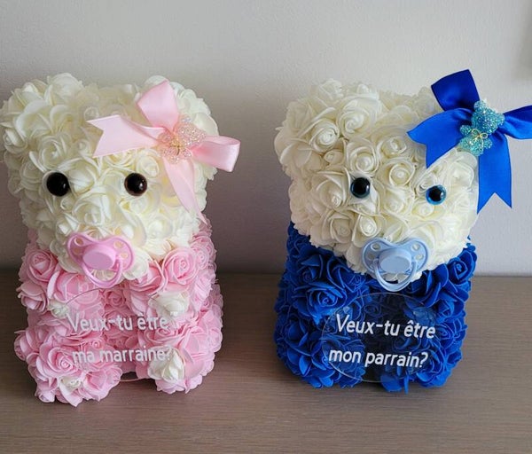 Ourson en fleurs de mousse 20 cm – Demande Marraine ou Parrain personnalisée