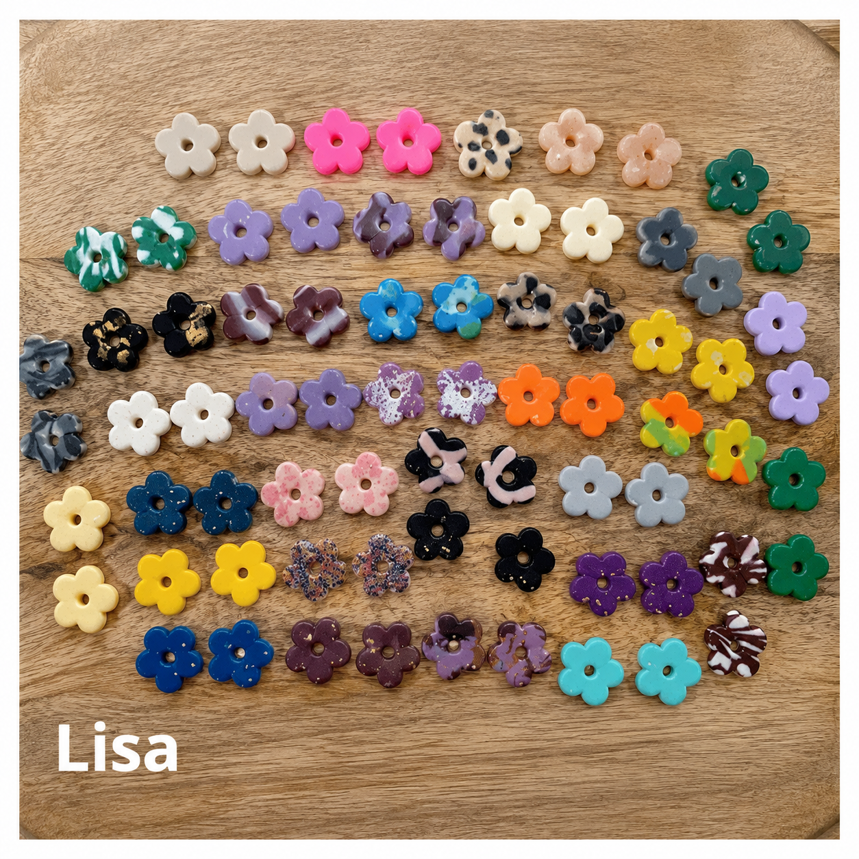 Boucles d’oreilles pampilles Lisa – fleurs en pâte polymère
