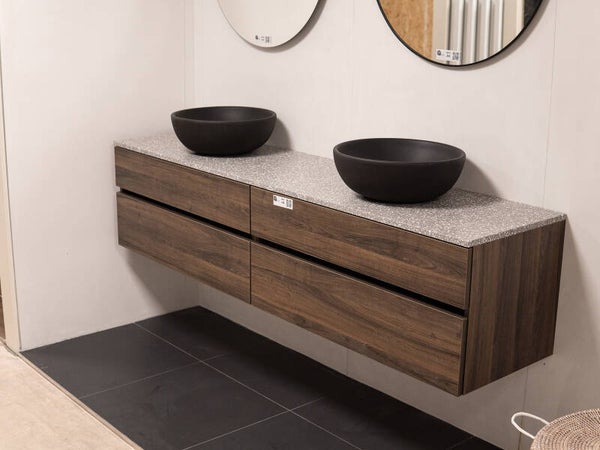 Er wordt momenteel geboden op kavel nr. 198 =