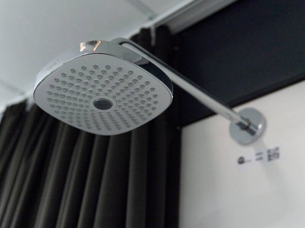 Er wordt momenteel geboden op kavel nr. 450 =