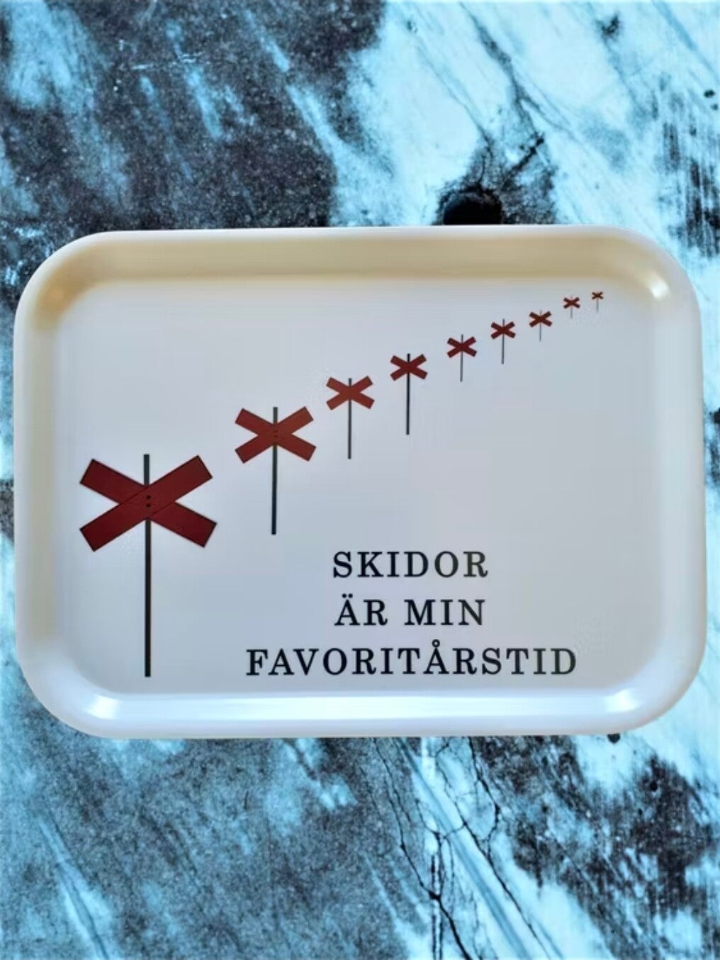 Bricka Skidor är min favoritårstid