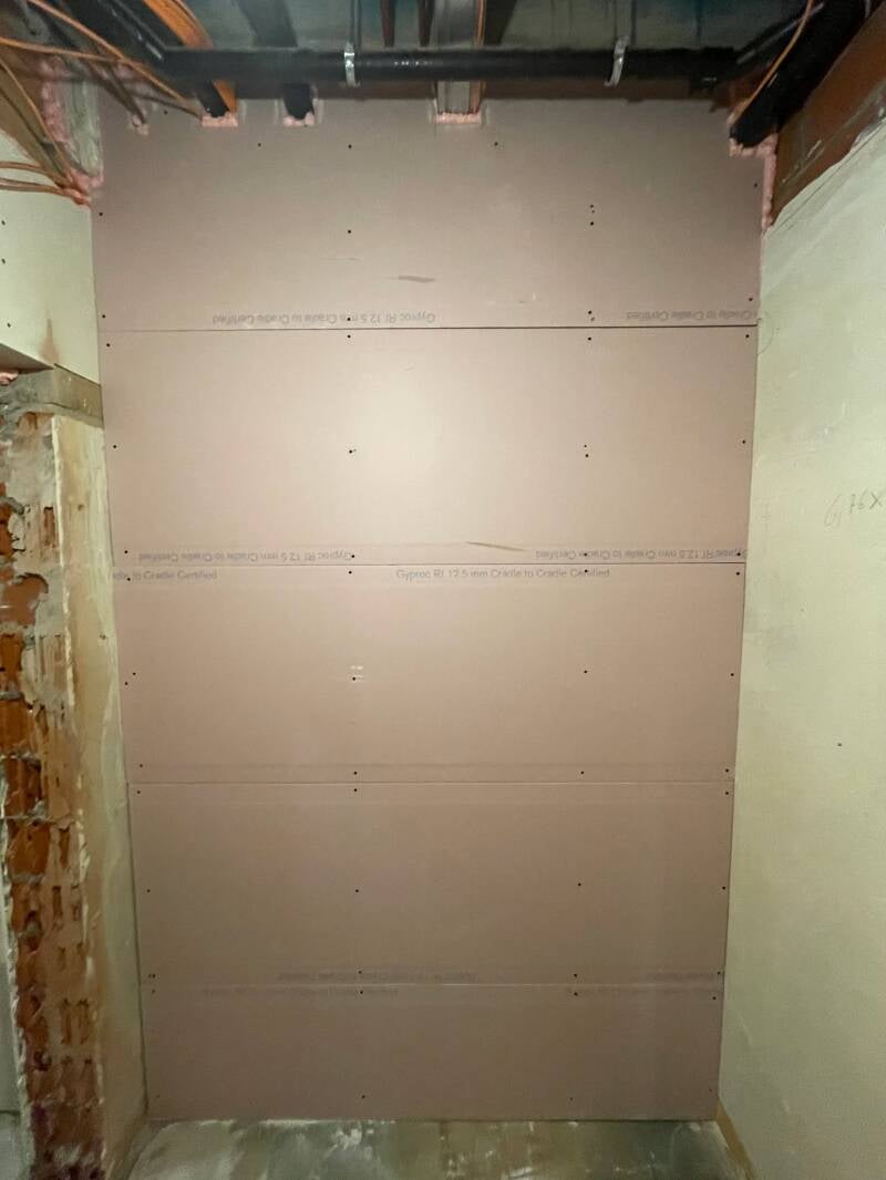 122111927390944511-standard.jpg