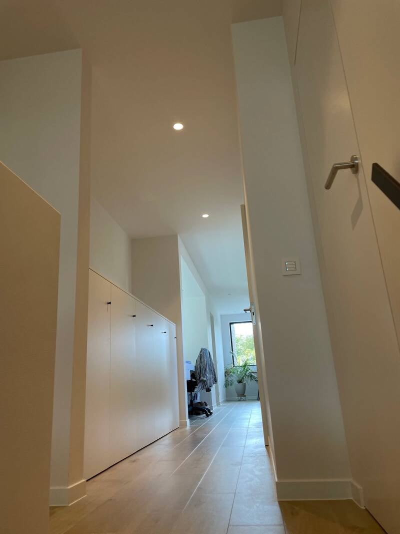 122112092774944511-standard.jpg