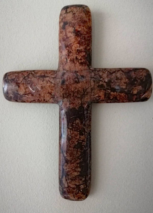 Kruisje - wand in gelamineerd hout