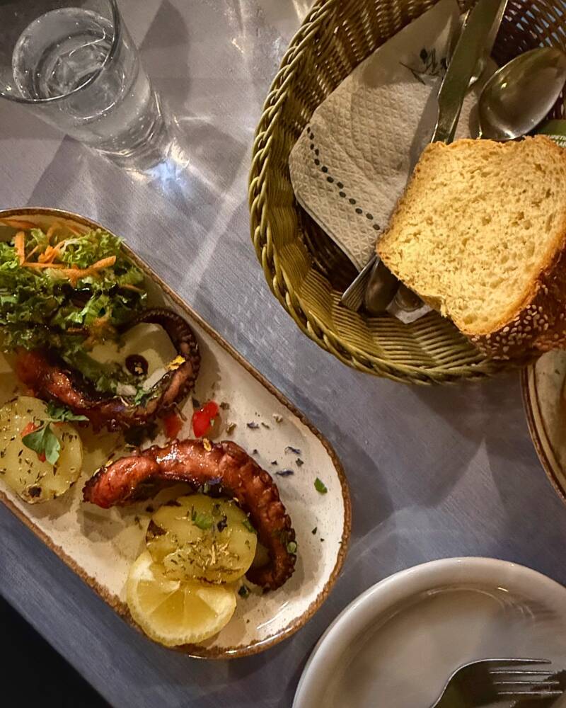 Octopus van Nick the Greek, Samos