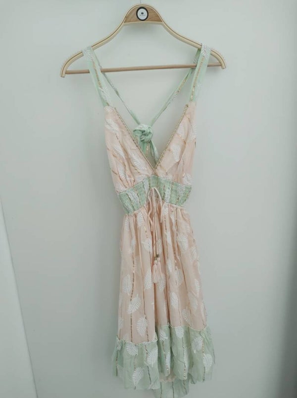 Vestido corto rosa y verde