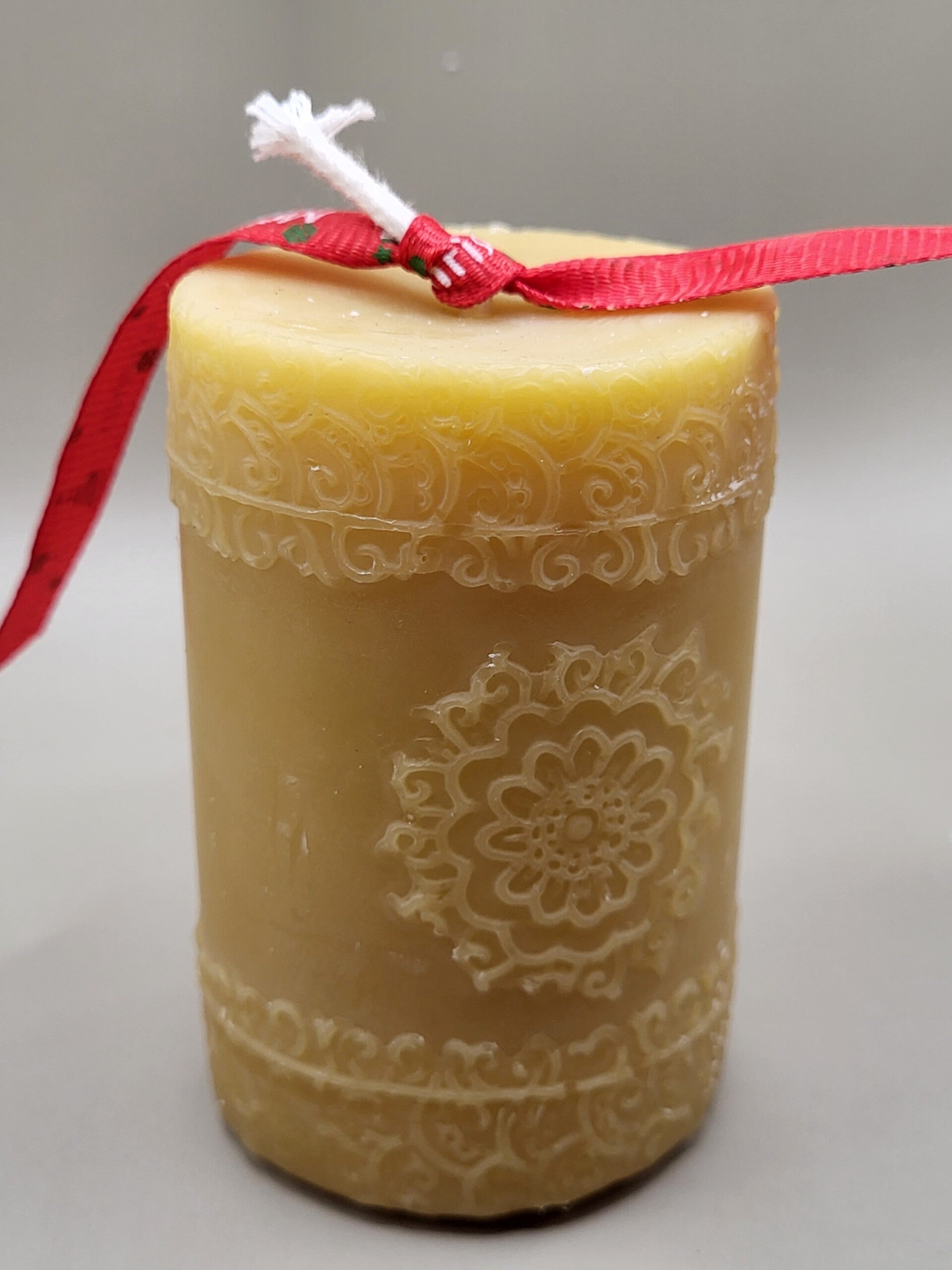 Bougie pilier cire d'abeille "Mandala"