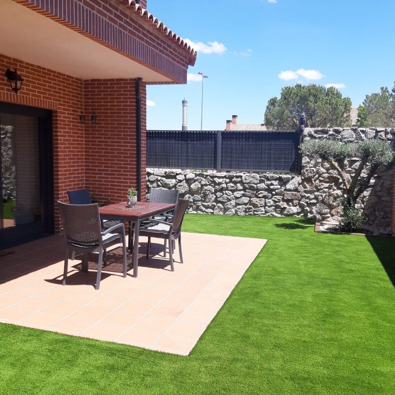 Césped artificial jardín