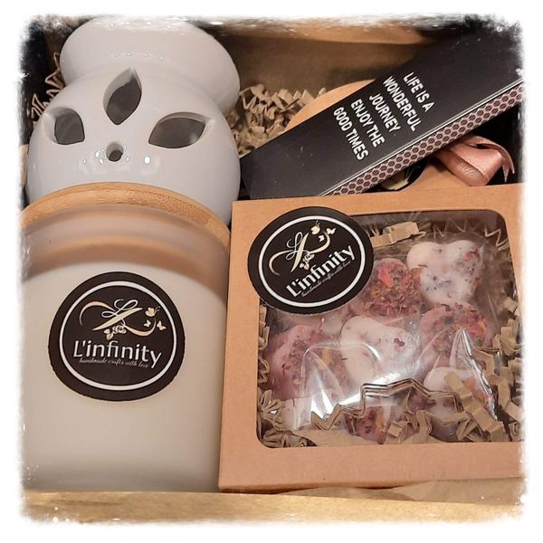 GIFTBOX Where Wild Roses Grow
