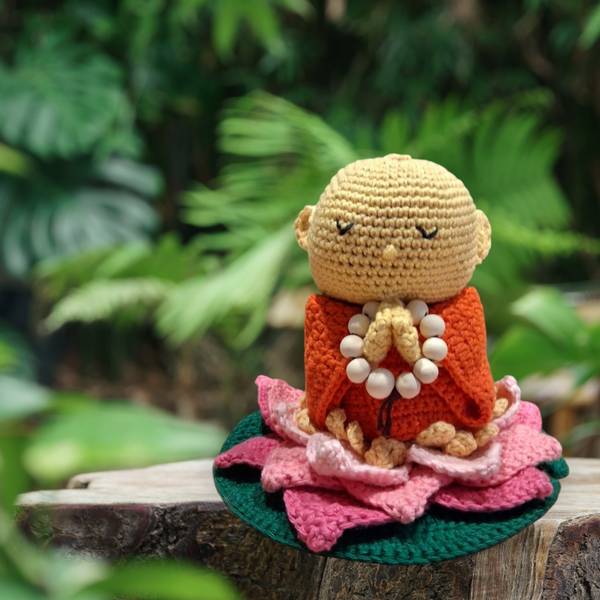 Moine Bouddhiste sur son lotus