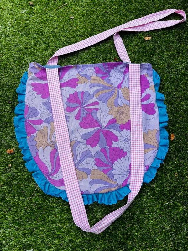 Tas Roezel blauw kant - hengsel roze/wit geblokt