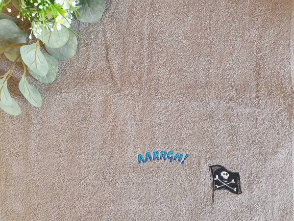 Handtuch "Piratenflagge"
