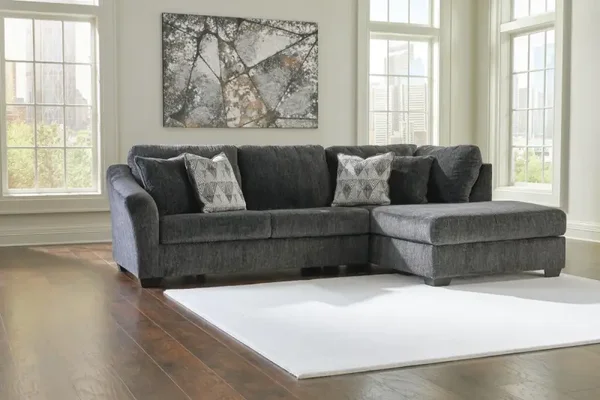 Biddeford 2pc Sectional with Chaise and Ottoman