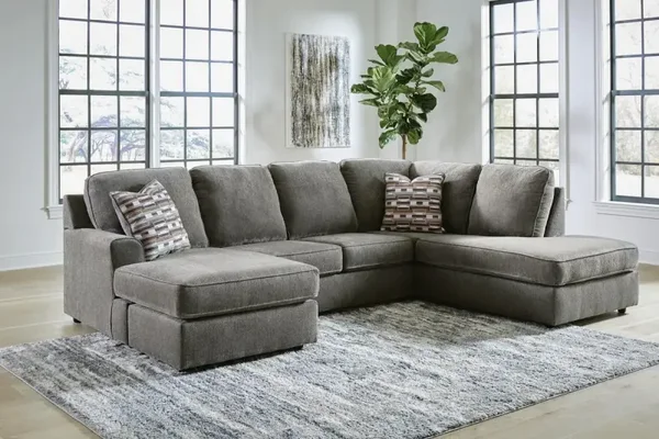 O'Phannon 2pc Sectional with Chaise