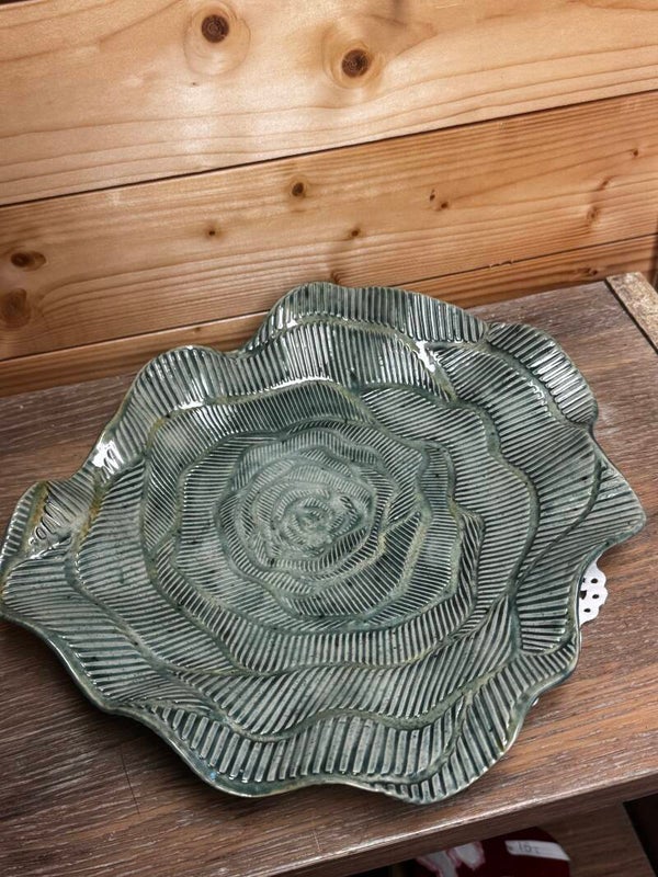 Groene bloemen schaal