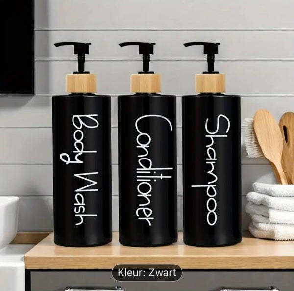 Set van 3 Pompflessen, 500 ML, zeep dispenser kunststof Zwart met bamboe en tekst, navulbare shampoo fles.