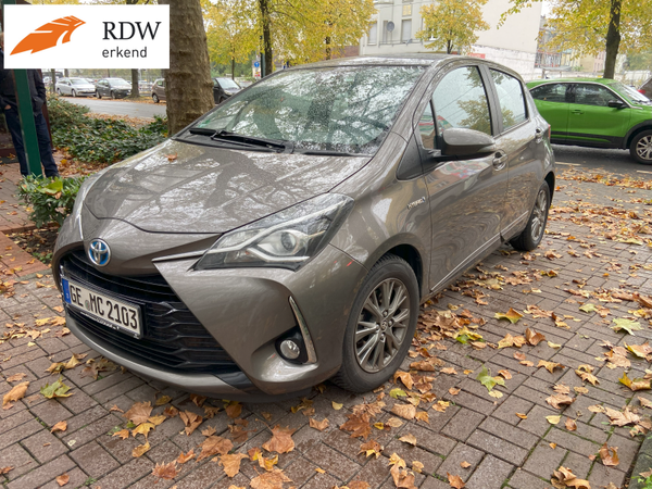 Toyota Yaris 1.5 Hybrid Executive, Cruise, Navigatie, LM-velgen