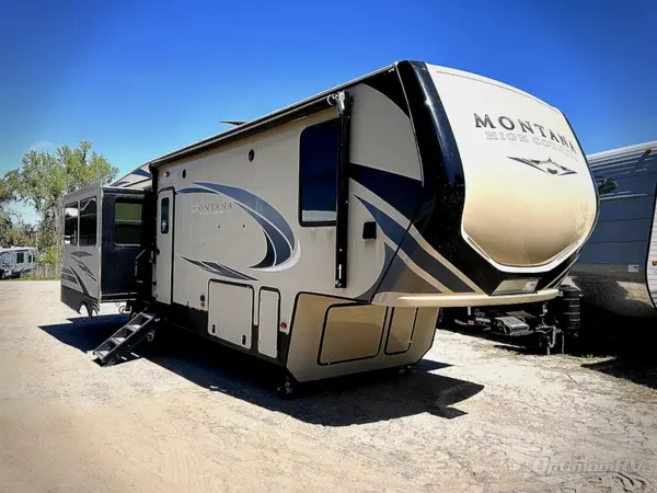 2019 Keystone Montana 331RL DISPONIBLE OCT 27 🚨