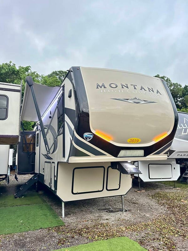 2019 Keystone Montana 331RL DISPONIBLE YA