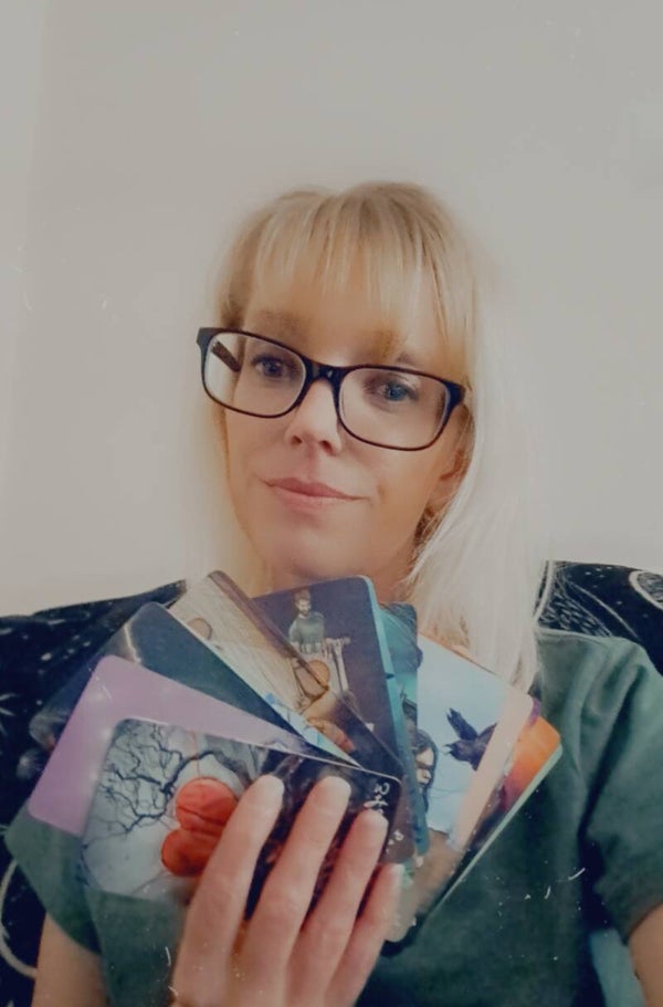 Tarot reading via whatsapp phone call.