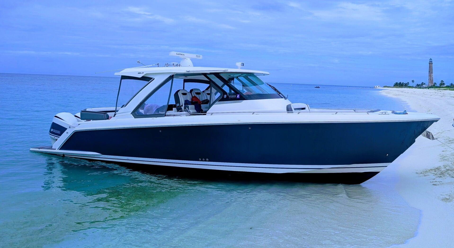 tiara E/C6 Tiara 54 EX Review