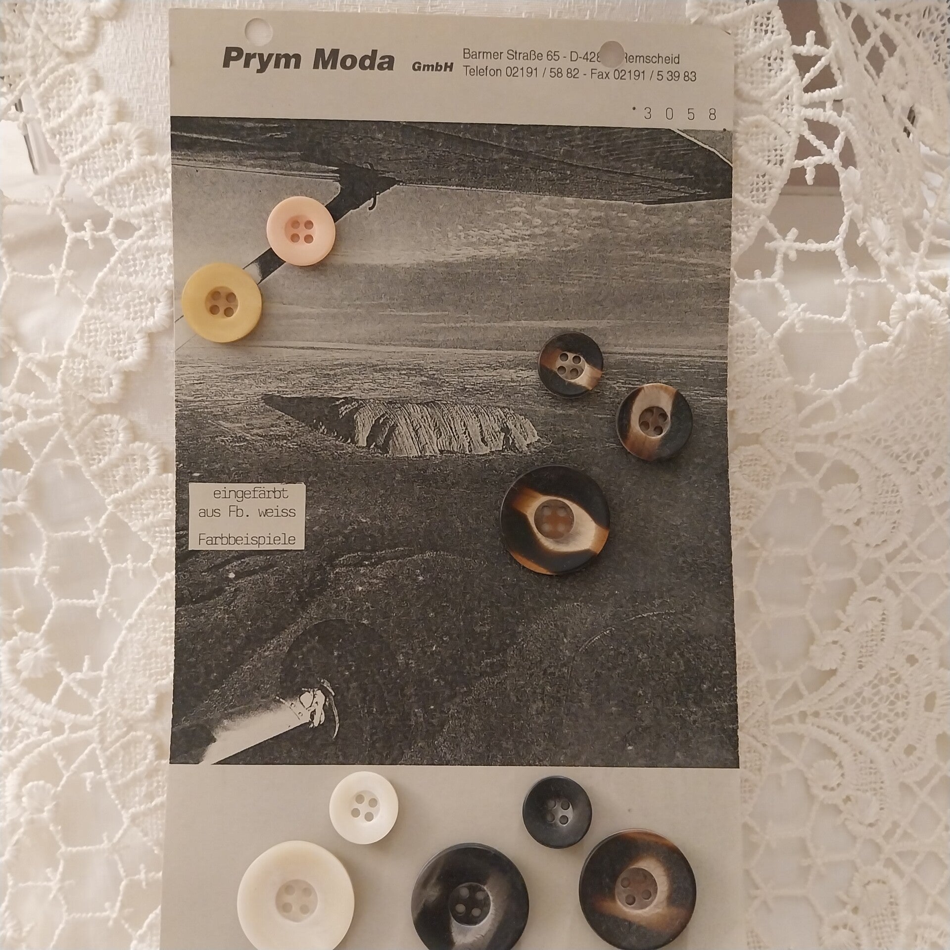 Vintage (Nr.17) Knopfkarte Vertreterkarte Designknopf