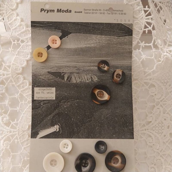 Vintage (Nr.17) Knopfkarte Vertreterkarte Designknopf