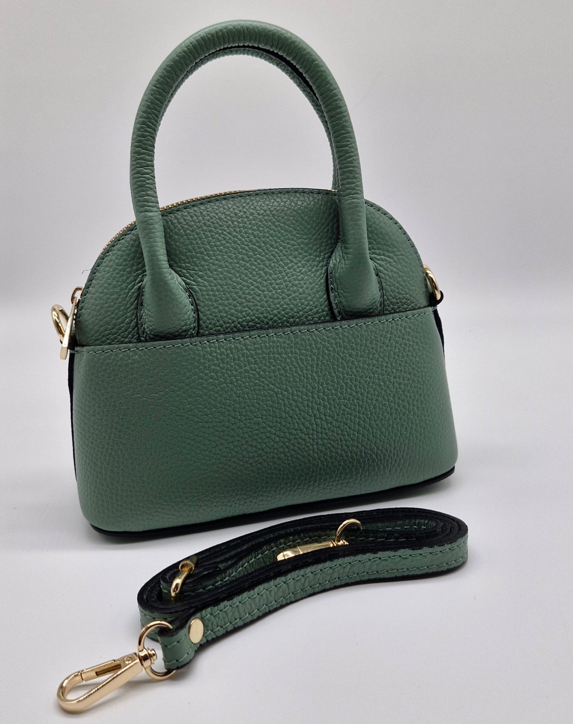 Kleine italienische Handtasche aus Echtleder mit Umhängegurt