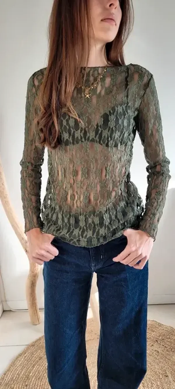 Top manches longues dentelle kaki
