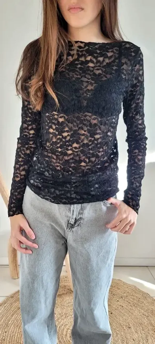 Top manches longues dentelle noir