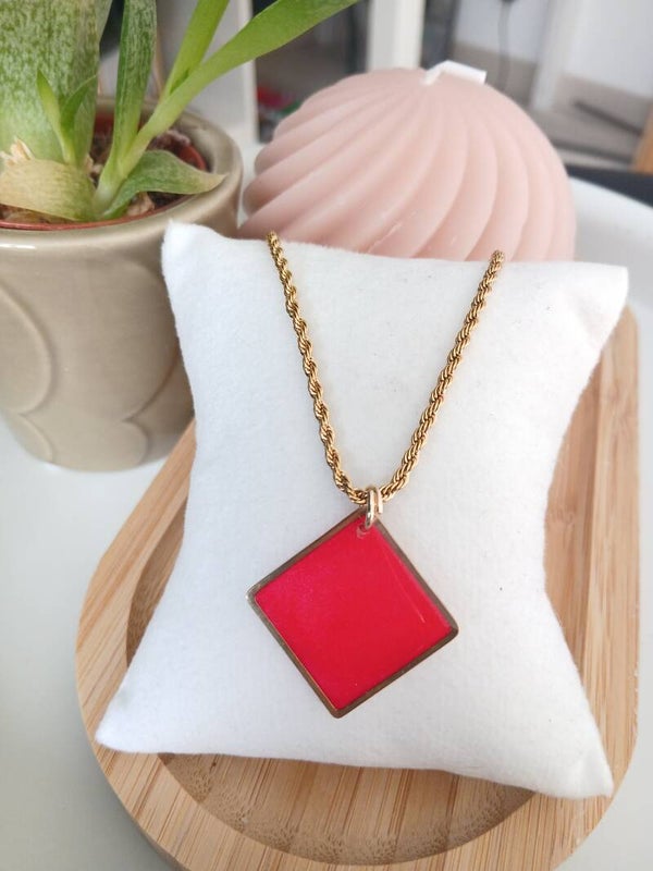 Collier Facette