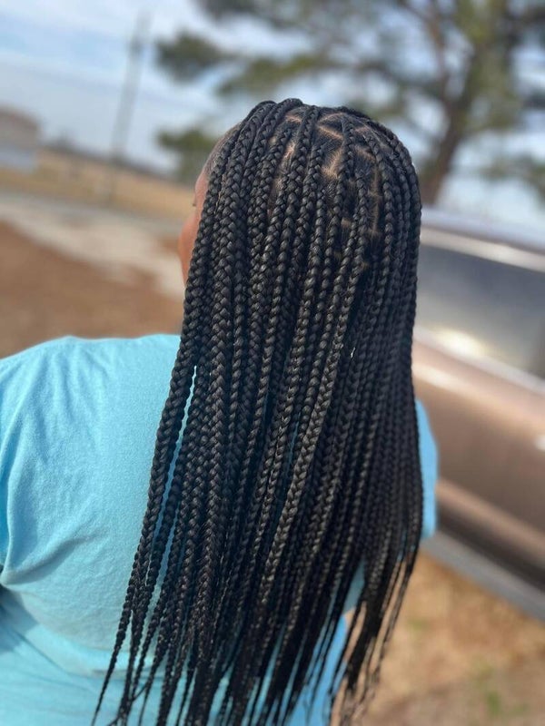 Medium Knotless