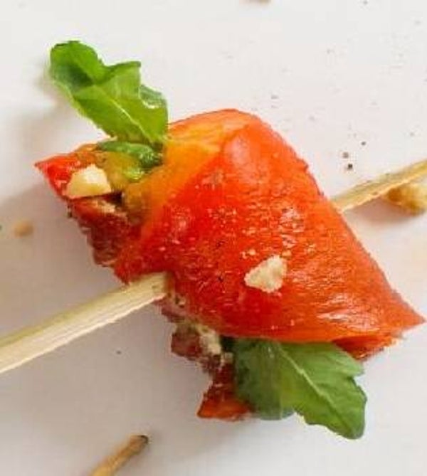 Paprikarolletje met pesto en ricotta