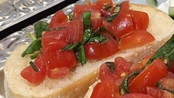 Bruchetta met tomaat en basilicum ( per stuk)