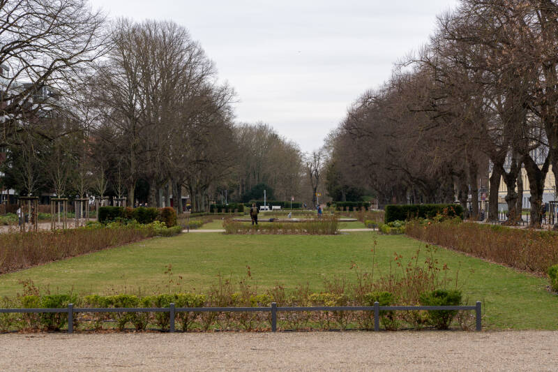 26h03201_v-standard.jpg
