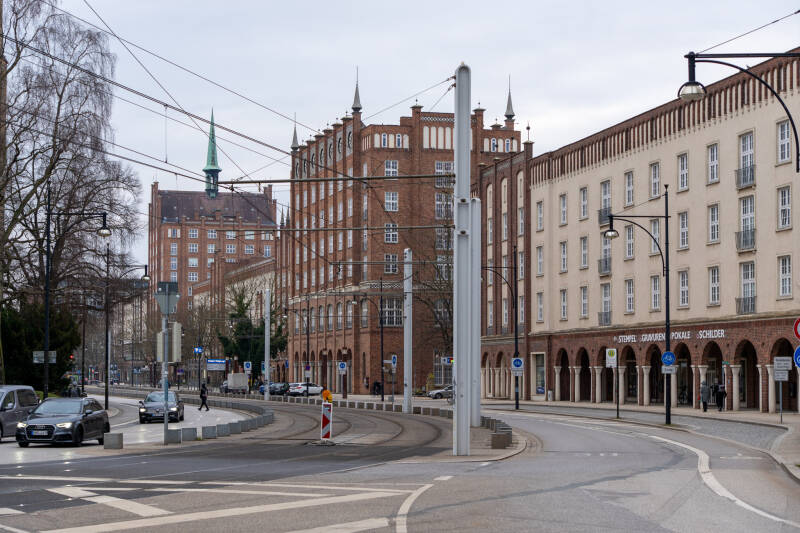 26h03216_v-standard.jpg