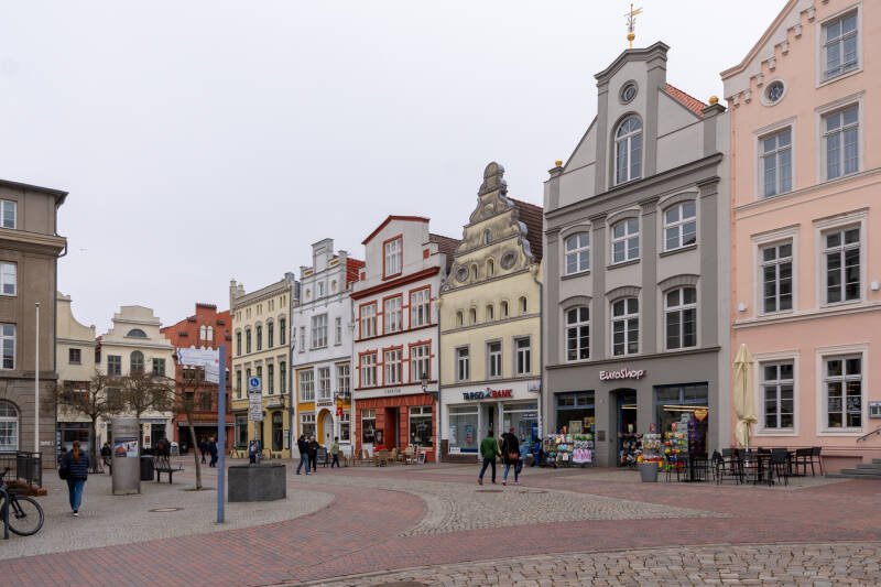 26h03390_v-standard.jpg