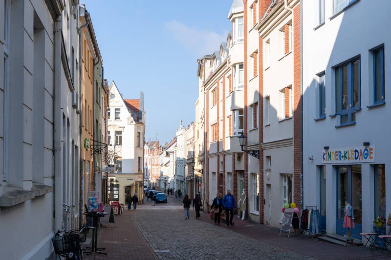 26h03429_v-standard.jpg