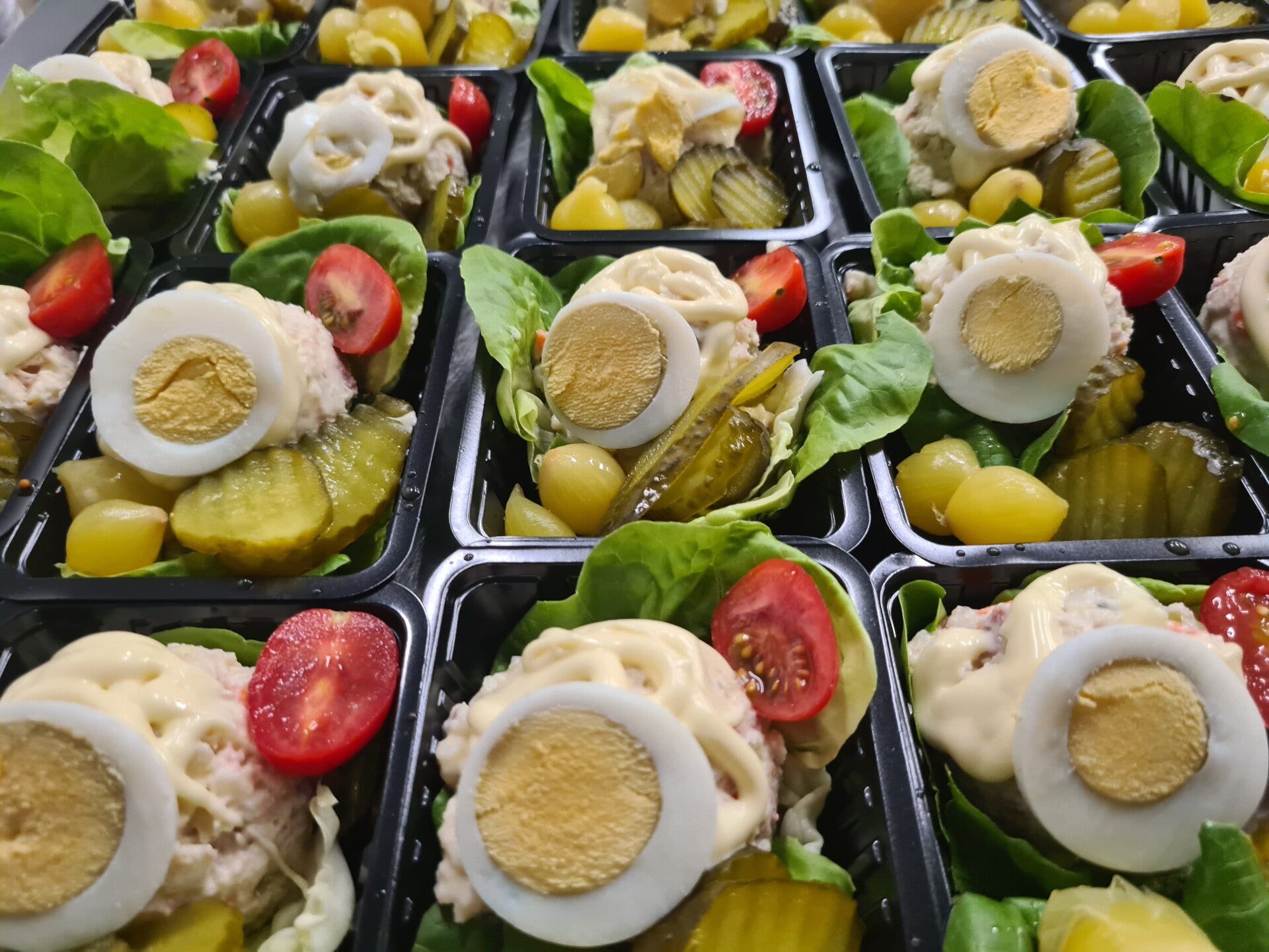 Slaatje van huzarensalade