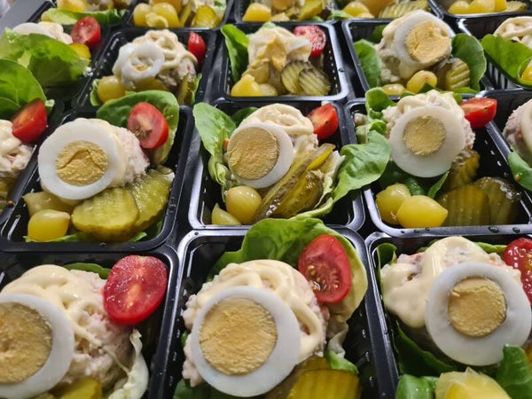 Slaatje van huzarensalade