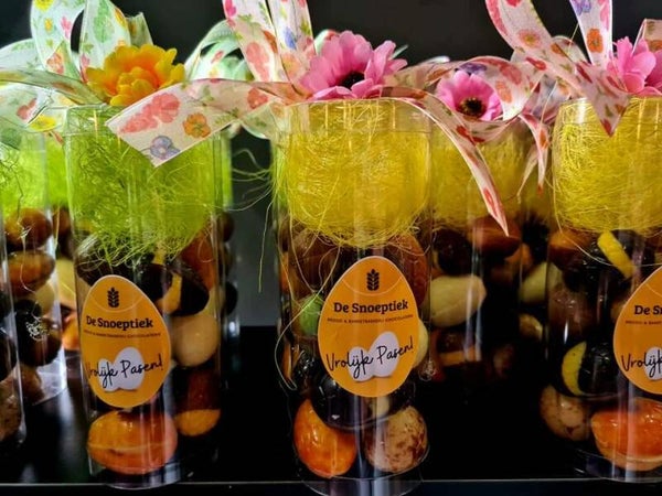 Luxe buis met luxe paaseitjes