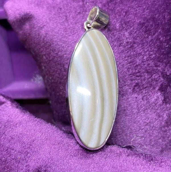 Flint stone pendant
