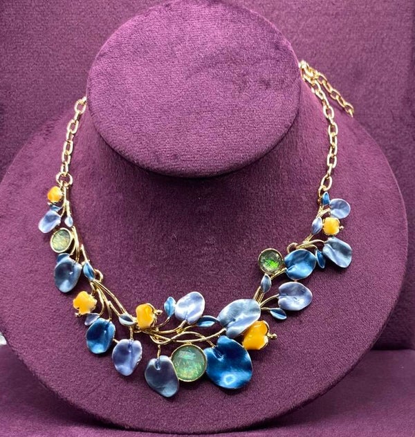 Enamelled necklace
