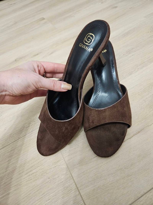 Klapki na obcasie ZAMSZ