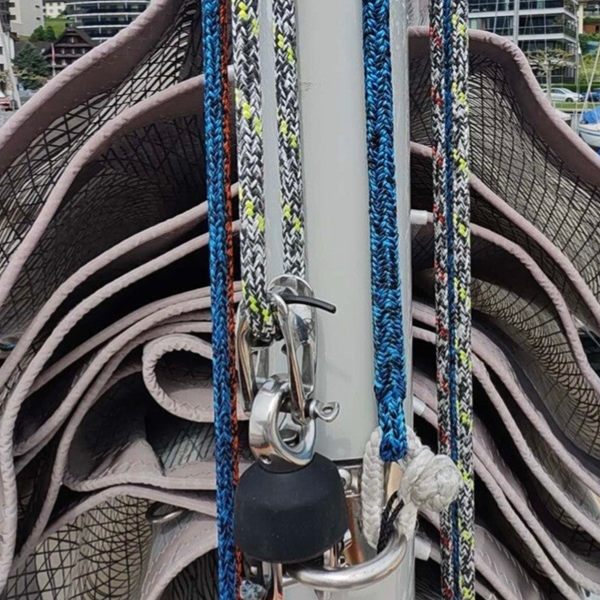 Saphire 27  Code 0 Fall/ Halyard Professional