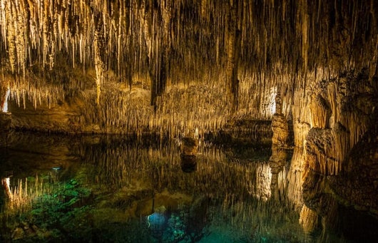 Cuevas del Drach