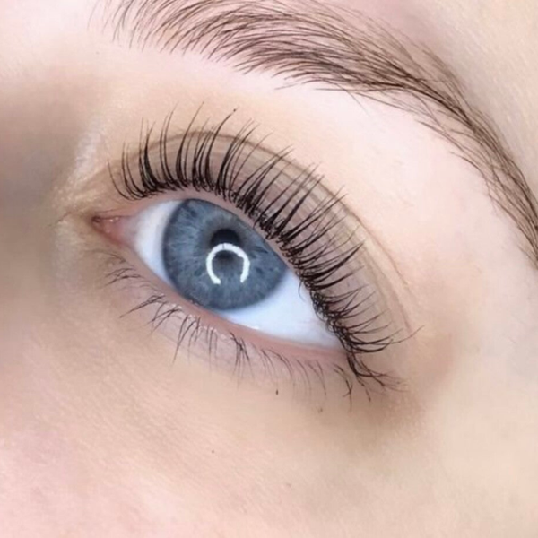 Korean Lashlifting mit Laminierung und färben