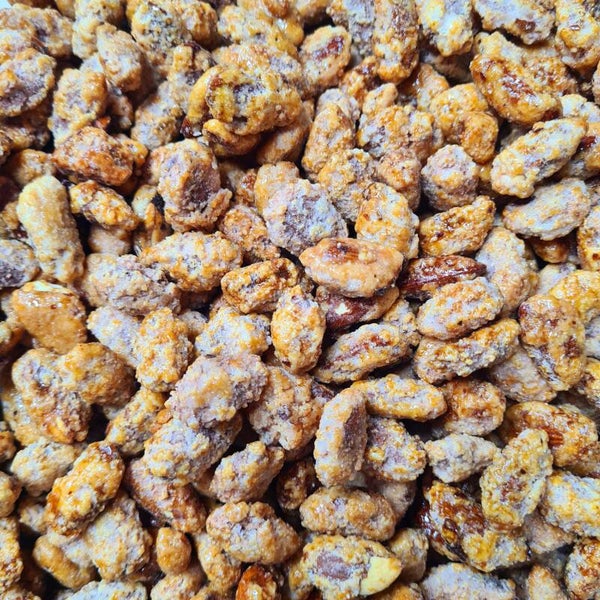 Frisch gebrannte Mandeln und Nüsse 300g